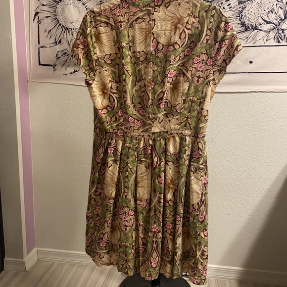 Floral dress - Picture 3 of 6